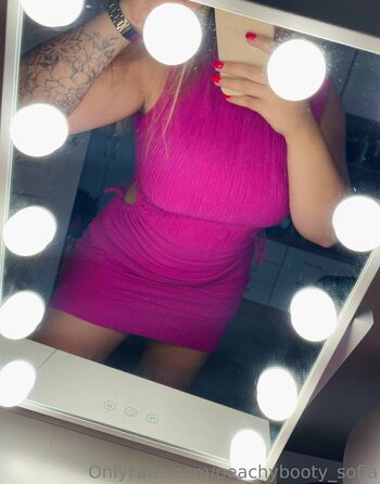 peachybooty_sofia