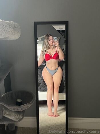 peachyxeena