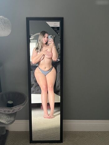 peachyxeena