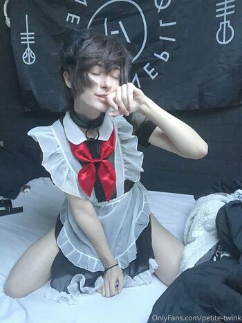 petite-twink