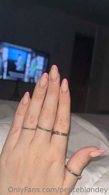 Petiteblondey