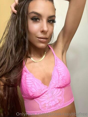 petitekrissybbyfree