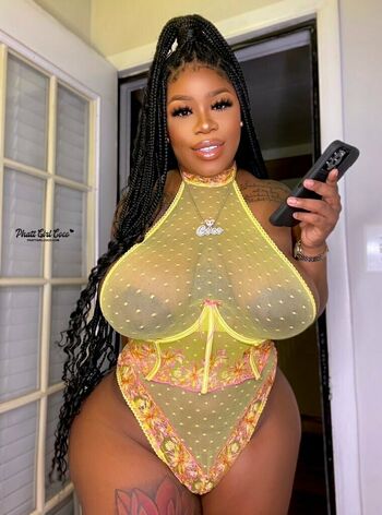 phattgirlcoco