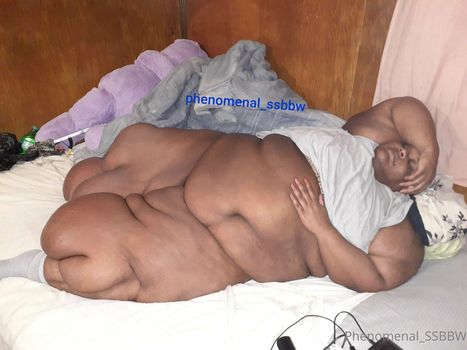 phenomenal_ssbbw