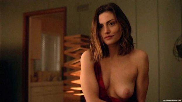 Phoebe Tonkin