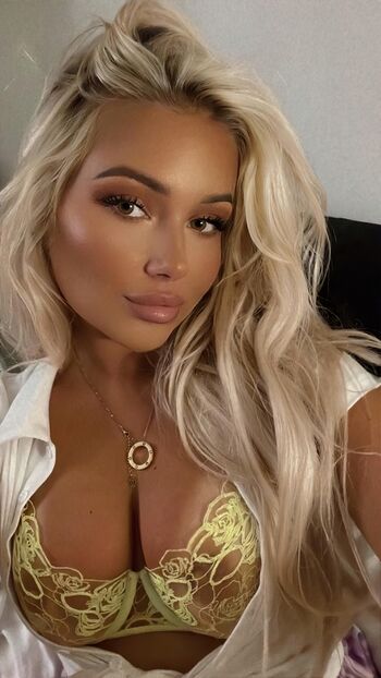 Phoebeisobelx