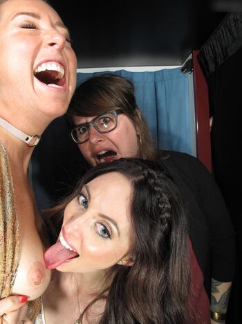 Photobox Flashes