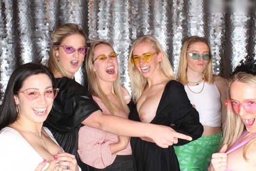Photobox Flashes