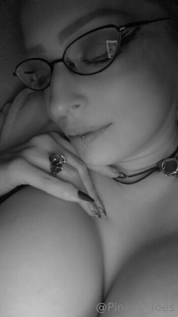 pinkys_toes