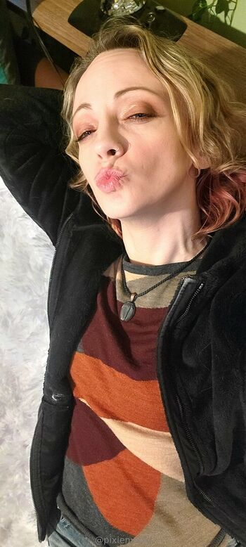 pixienyxxy