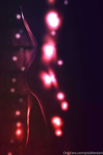 pixlafterdark