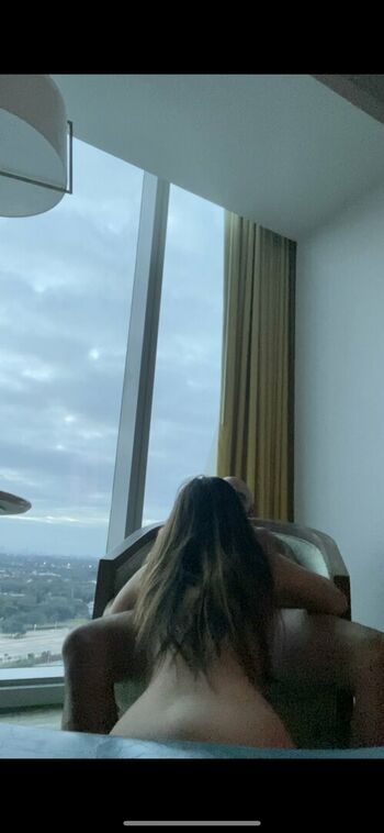 playgirlcarli18