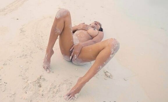 Poonam Pandey