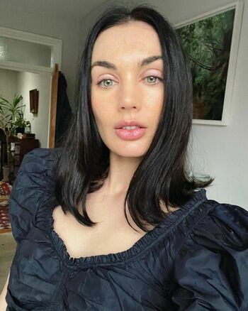 Poppy Corby Tuech