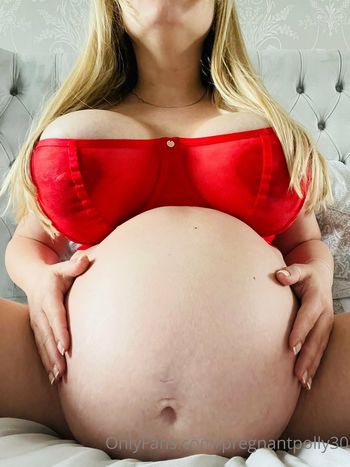 pregnantpolly30