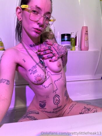 prettylittlefreak13