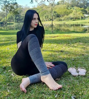 prii_feet