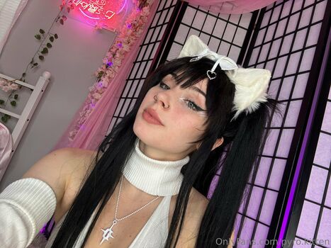 pyro.kitten