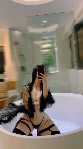 俏妞qiaoniuTT