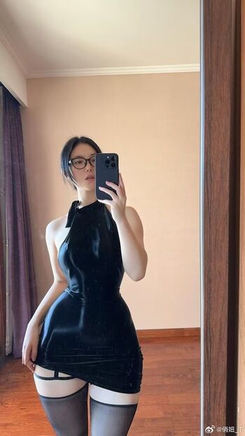 俏妞qiaoniuTT
