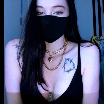 Queen_etimy