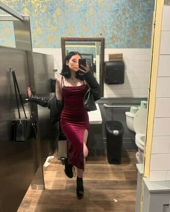 Queen_etimy