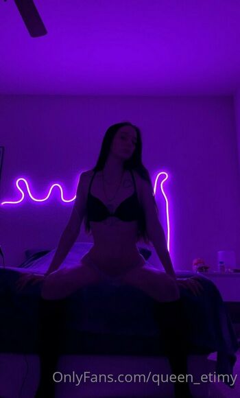 Queen_etimy