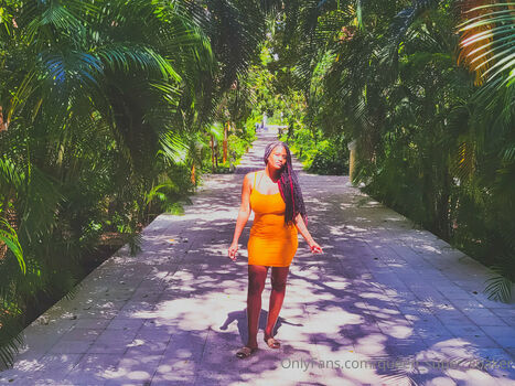queen_super_soaker