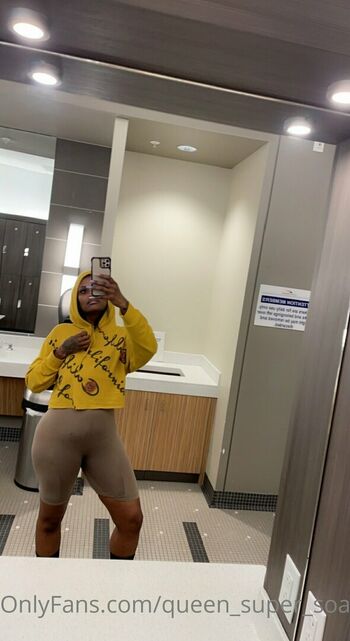 queen_super_soaker