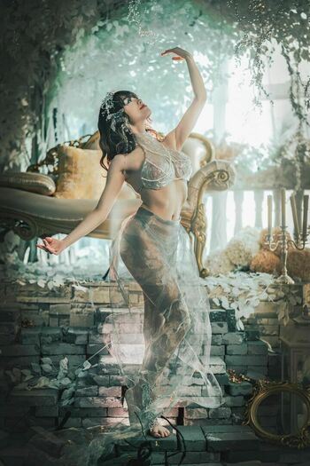 Queenie Lam
