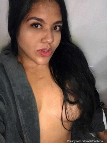 Queli Cruz