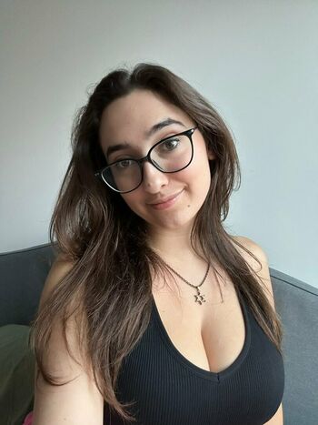Qveen Juliaa