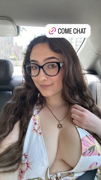 qveenjulia
