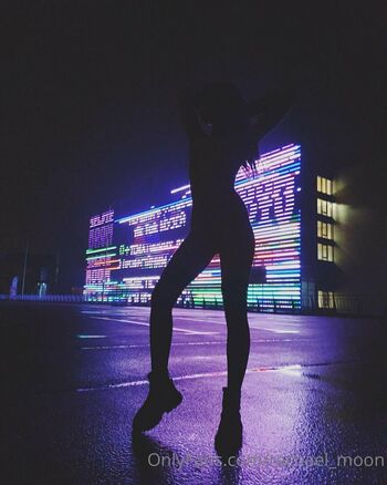 rachael_moon