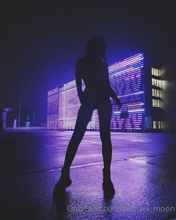 rachael_moon