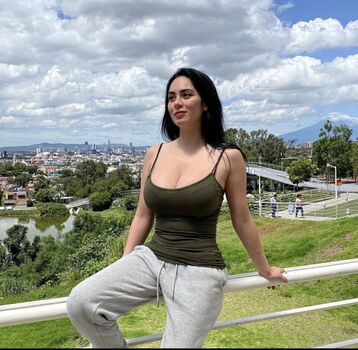 rachelldelafuente