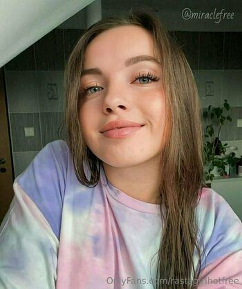 rastagirlhotfree