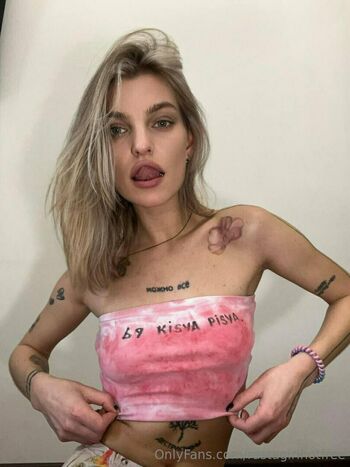 rastagirlhotfree