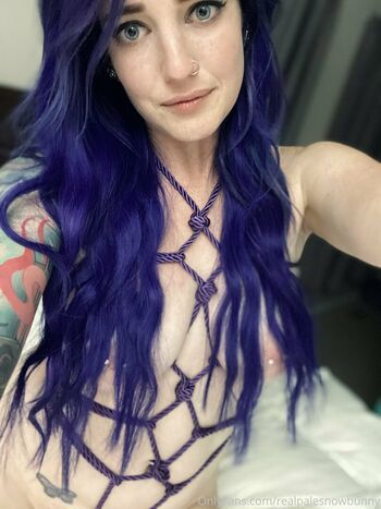 realpalesnowbunny