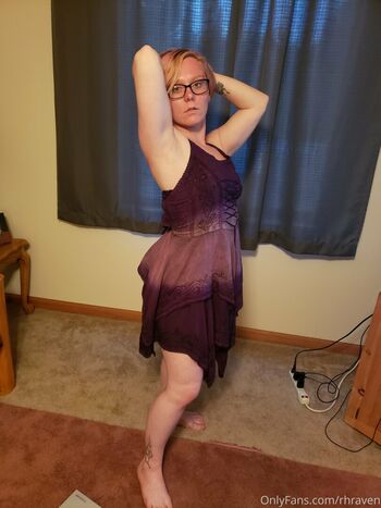 redhead_raven