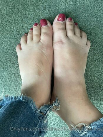 redheadfreakwithfreckles