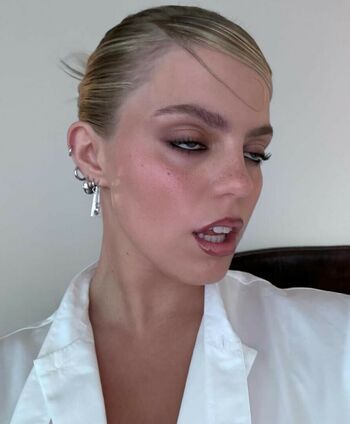 Renee Rapp