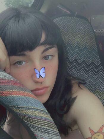 rhiannnonrose