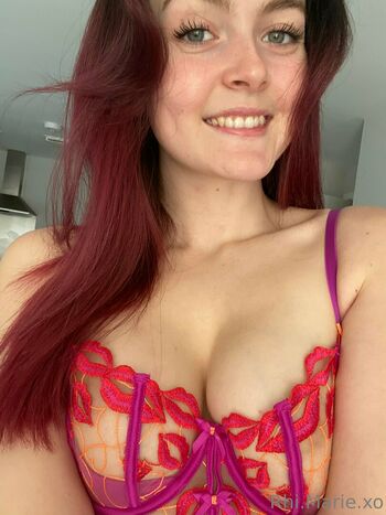 rhimarie_xo