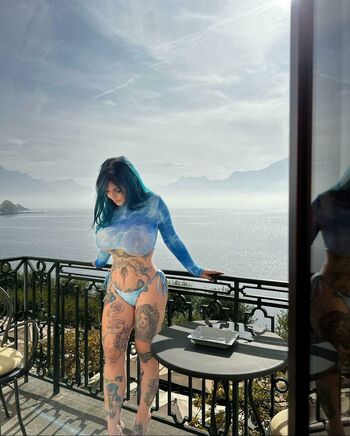 Riae Suicide