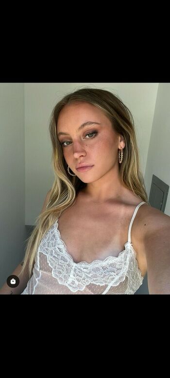 Riley Hubatka