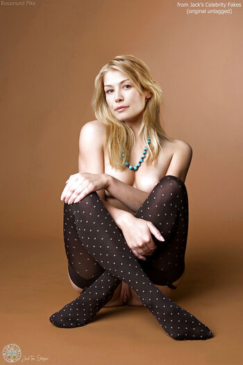 Rosamund Pike