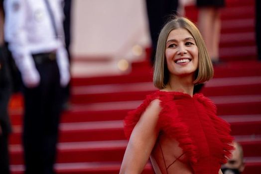 Rosamund Pike