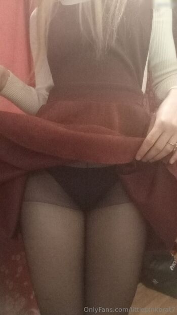 Rose - littlepinkbrat7