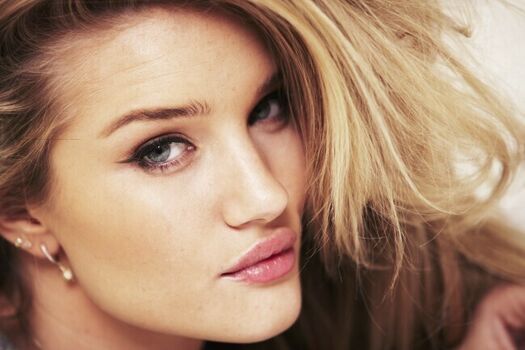 Rosie Huntington-Whiteley
